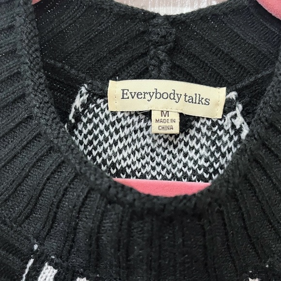 LF Grid Sweater Halter Top - Picture 2 of 6